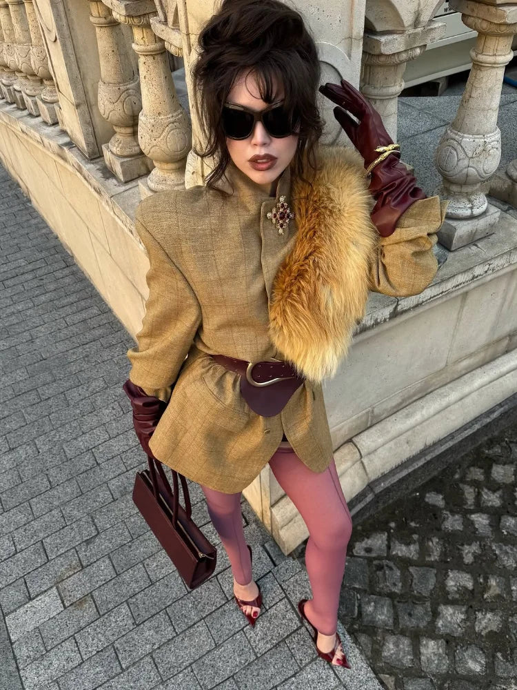Camel Plaid Wool Blend Blazer Women Belted Waist Faux Fur Collar Vintage Shoulder Pads Coats Elegant Winter Outerwear Jackets
