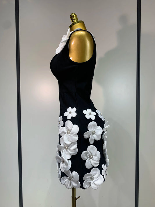 Women Elegant Crystal 3D Flowers Sexy Sleeveless V-neck Bandage Dresses Celebrate Evening Gown Birthday Club Party Dress