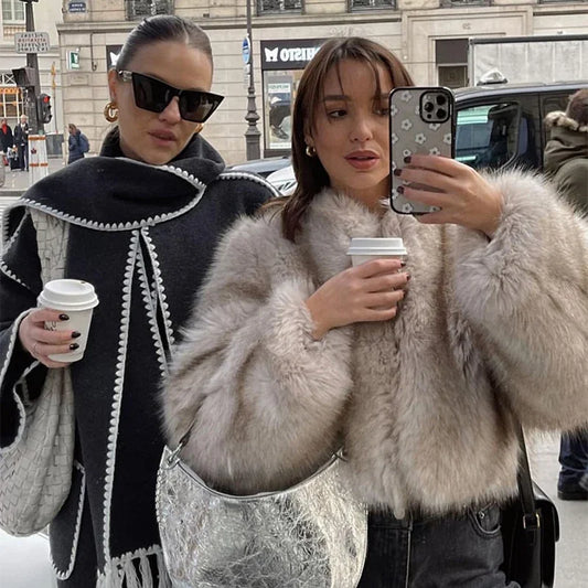 Iconic Street Fashion Week Luxury Brand Gardient Cropped Faux Fur Coat Women Winter 2026 Hot Cool Girls Fluffy Short Fur Jacket