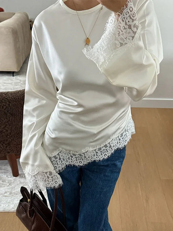 Lace-Hem Tops with Jeans: Let the Edge Lead the Outfit