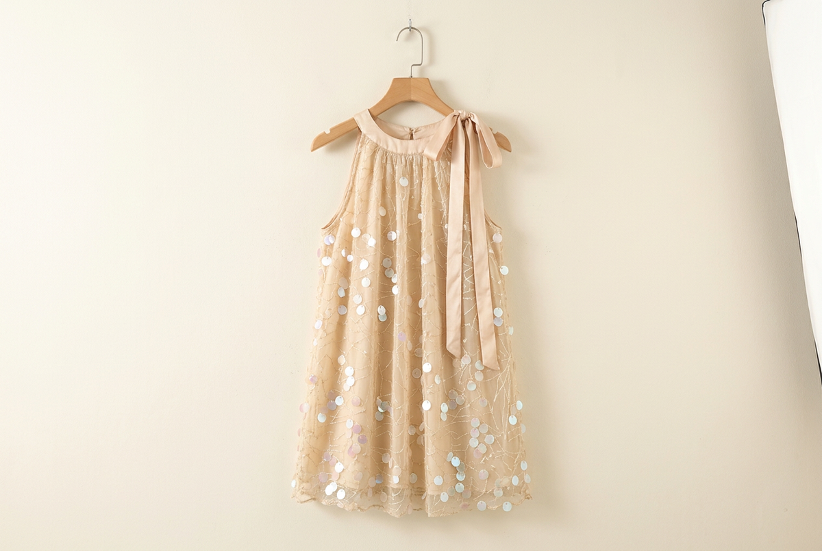Sequin Shift Dresses for Dinner: Keep the Waist Uncinched