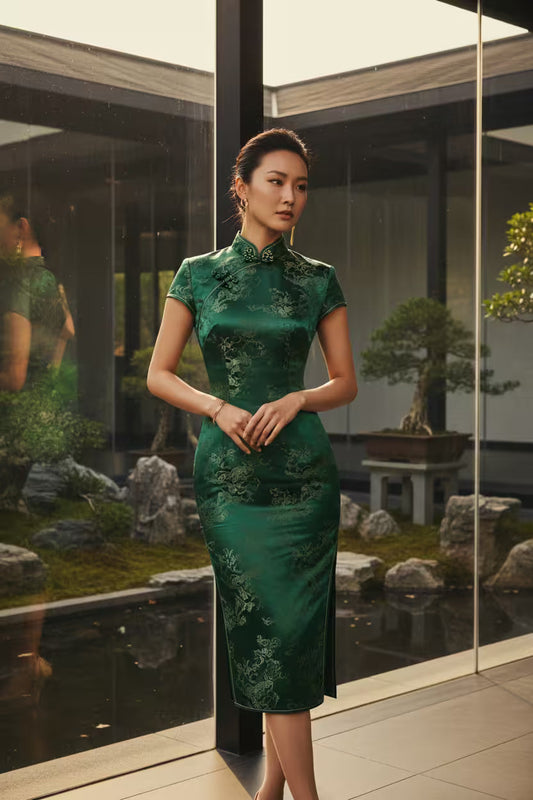 Chinese Dress: Qipao vs Hanfu vs Ma Mian — Which Is Yours?