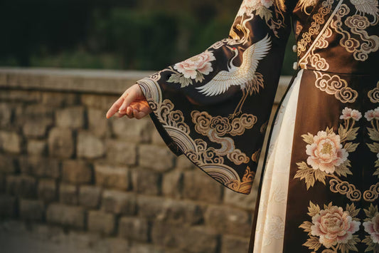 Chinese Embroidered Dresses: A Modern Woman's Guide