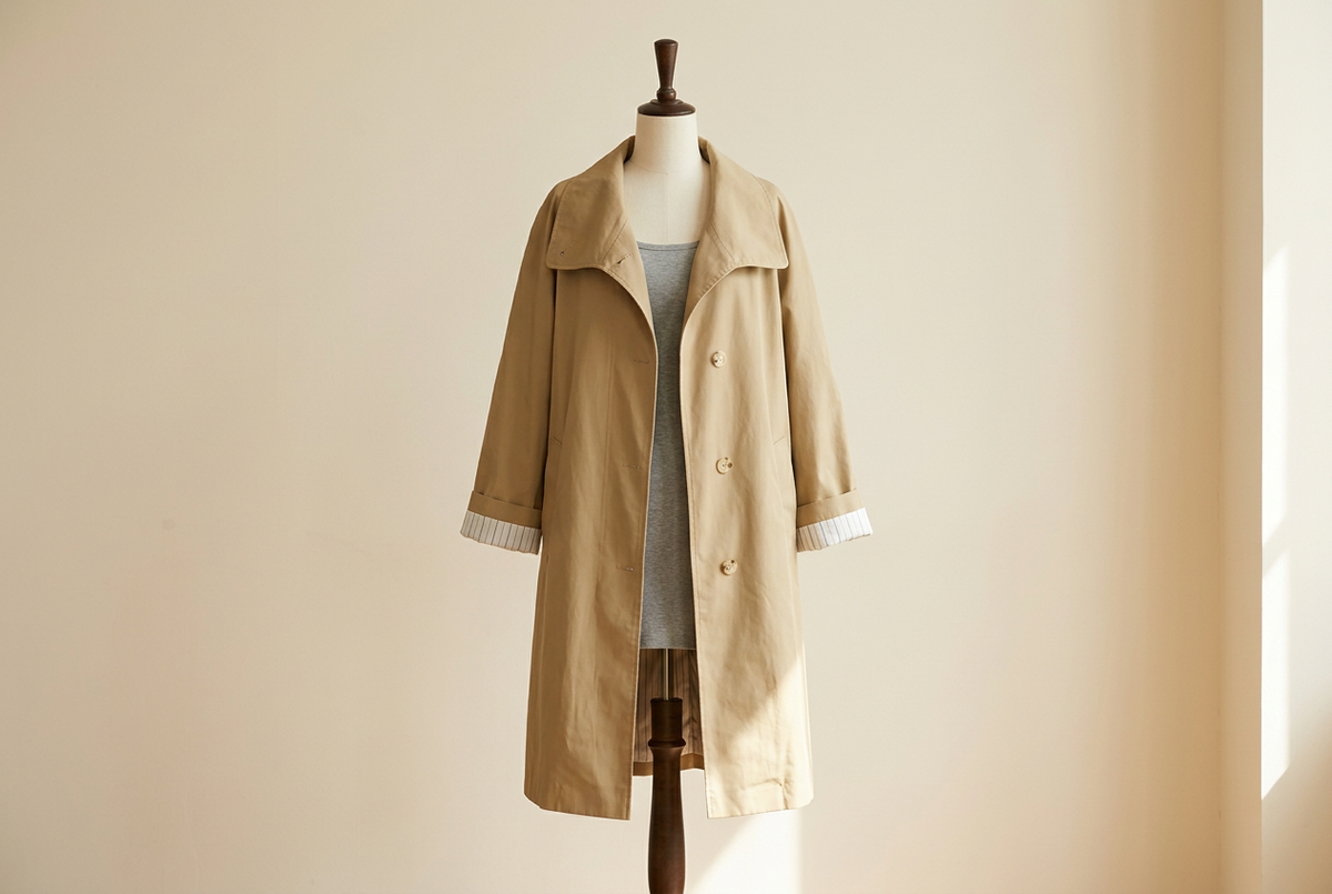 Trench Coats over Short Dresses: Choose the Coat-Off Look