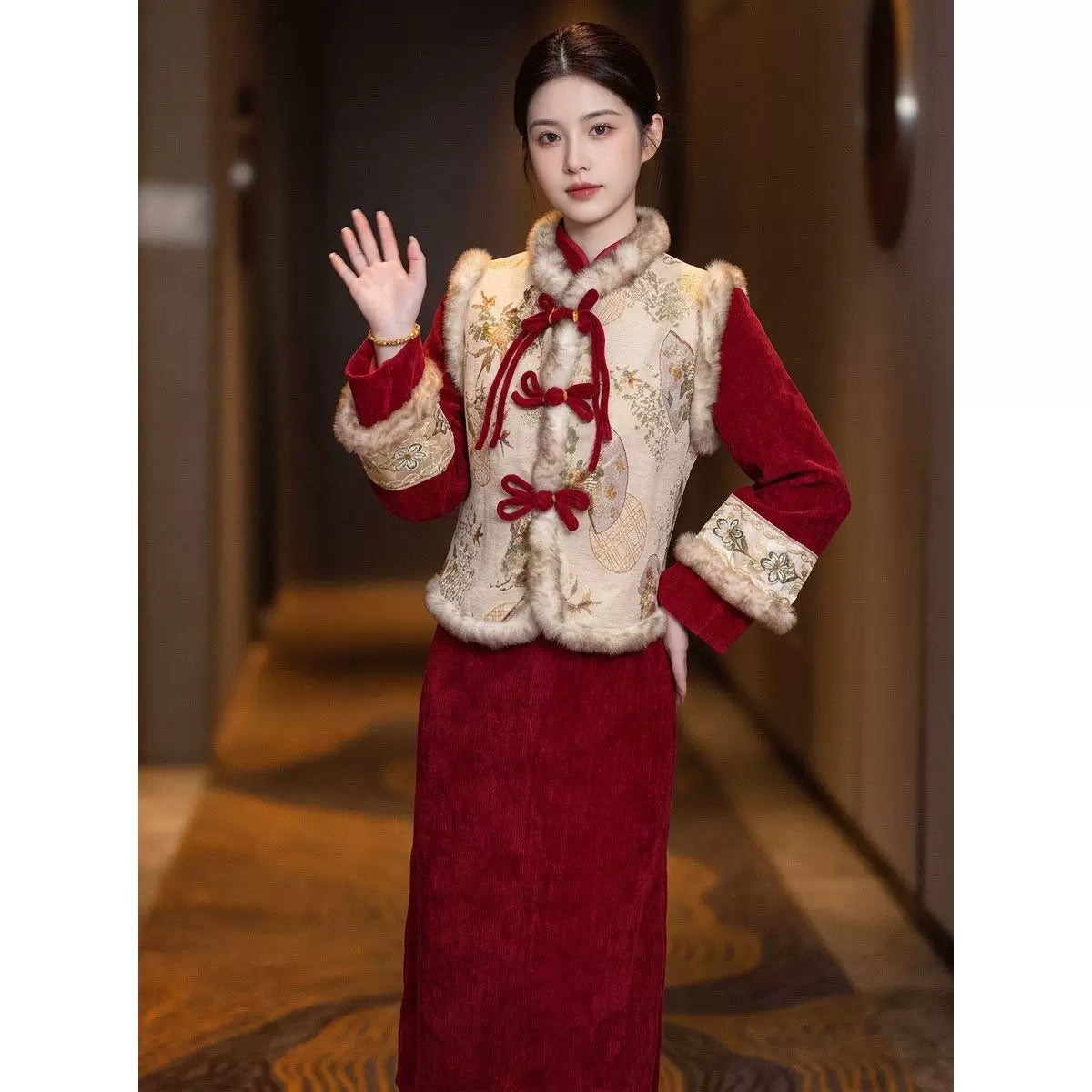 2026 Autumn and Winter Red Dress Suit Festive and Cute Style Vest Jacket Improved Cheongsam Velvet Two-piece Set for Women