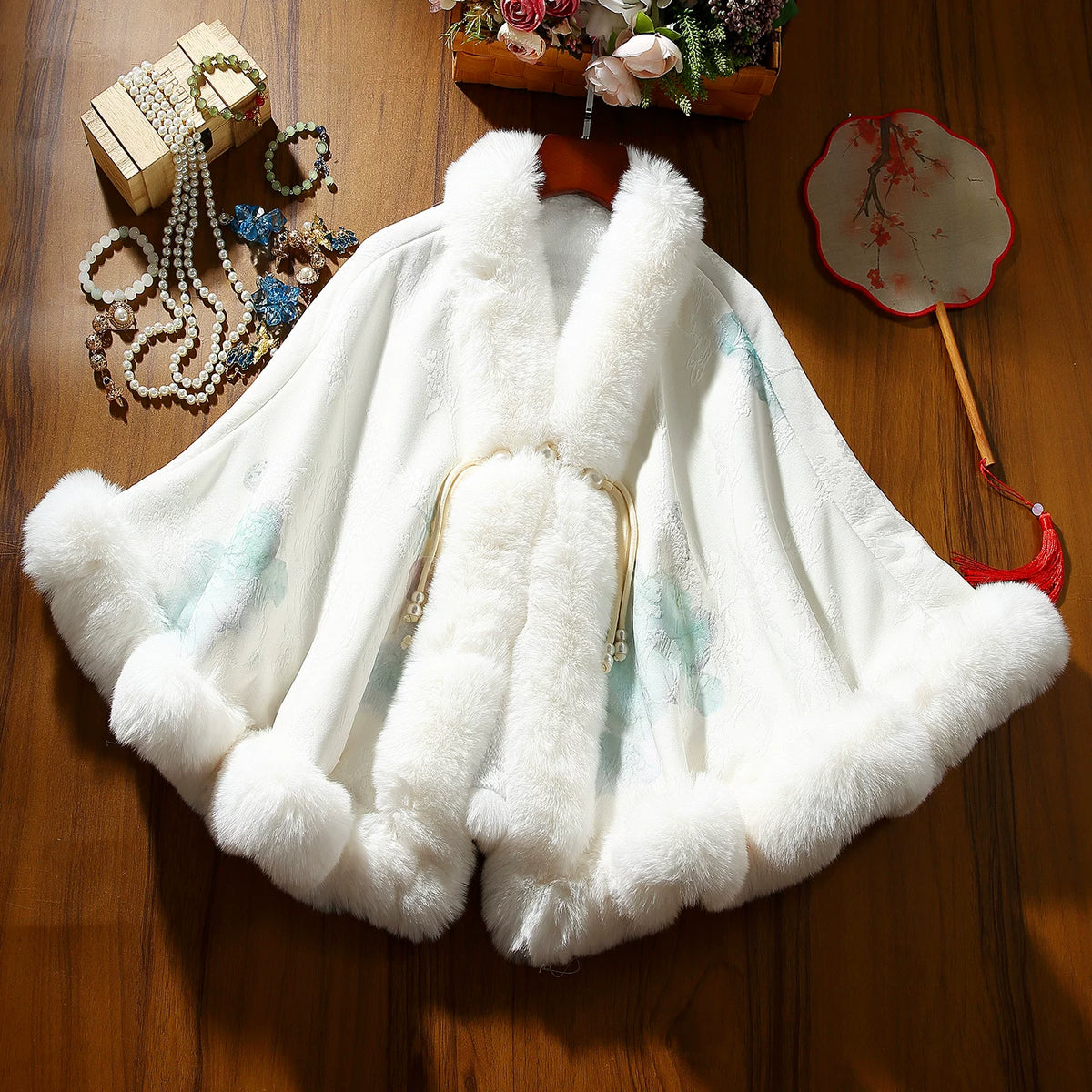 Winter Cheongsam Shawl Cloak Women's High-end Young Style Suitable for Young People