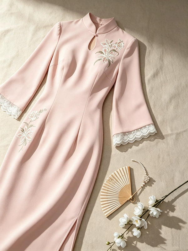 Improved Cheongsam Dress with Gentle Style Unique and Super Beautiful Slit Slim Fit and Hip Hugging Skirt for Autumn 2026