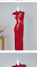 Red Dress High-end Banquet Cheongsam New Year's High-end Embroidery Youthful Style Chinese Style Tailored Wedding Dress