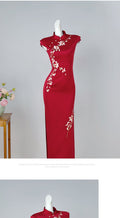 Red Dress High-end Banquet Cheongsam New Year's High-end Embroidery Youthful Style Chinese Style Tailored Wedding Dress