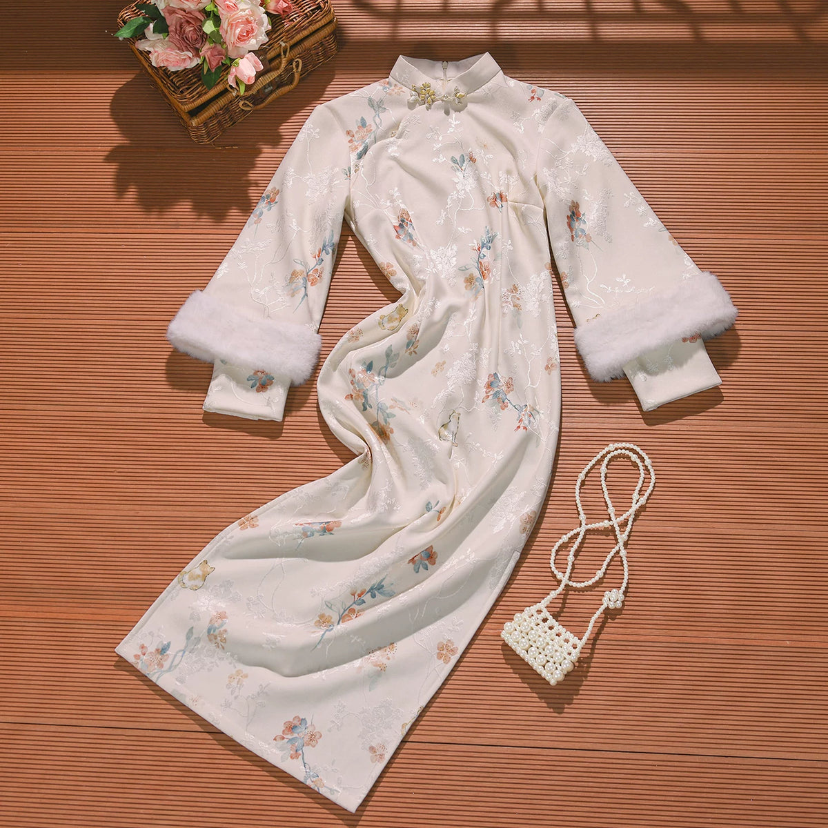 White Cheongsam Winter Outfit Improved and Layered Particularly Beautiful Waist Pinching Female Engagement Simple and Elegant, High-end