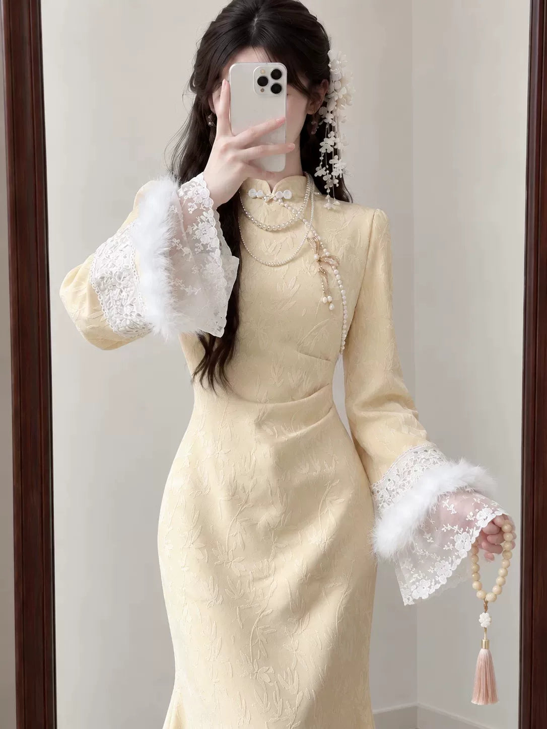 Yellow Dress Jacquard Elegant Sweet Improved Cheongsam High-end Long Sleeved Retro Temperament Slim Fit Winter Velvet Dress