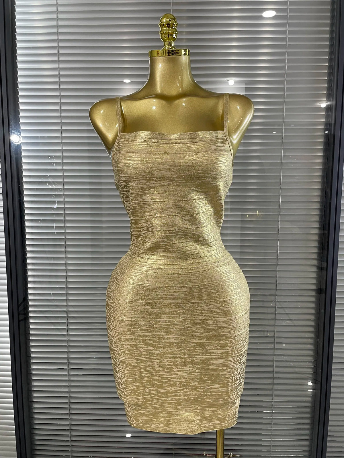 Pink Foil Color Women Sexy Strap Bodycon Mini Bandage Dress Nightclub Party Celebrate Birthday Girls Vacation Outfit Wholesale