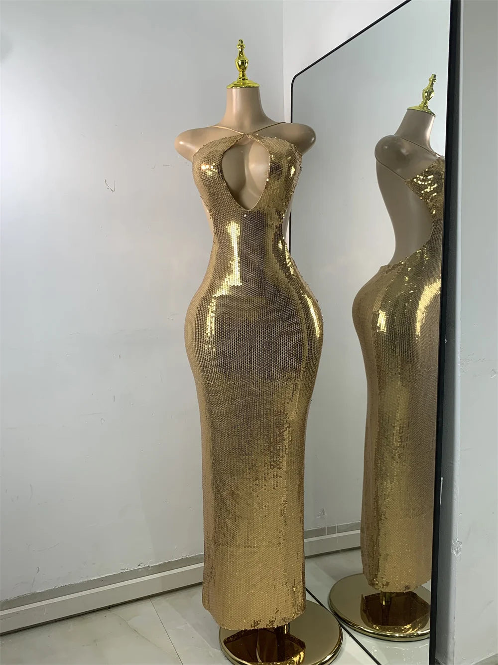 Luxury Sequins Gold Party Dress Women Sexy Halter Backless Evening Birthday Gown Hollow Out Celebrity Gala Music Festival Dress
