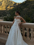 Customized White A-Line Wedding Dresses Strapless Sleeveless Lace Flower Bridal Gowns Elegant Court Train Wedding Gowns