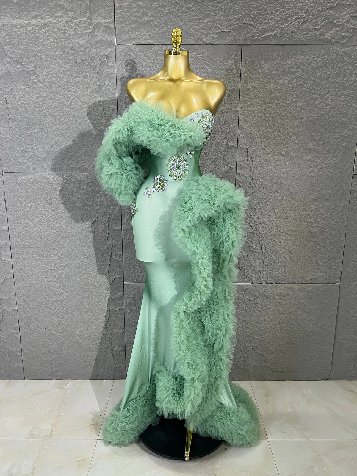 Sexy Mermaid Evening Dress Mint Green Fold Tulle Ruffle Train Rhinestone FoldFormal Gown For Women Pageant Performance Costume