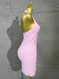 Neck-length V-neck Bandaged Halter Dress with A Fitted Bottom Hem  Sleeveless Form-fitting Cocktail Dress for Formal Parties