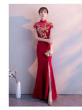 Red Traditional Chinese Style Bride Wedding Dresses Embroidery Cheongsam Gown Robe Party Evening Dress Marry Vestido