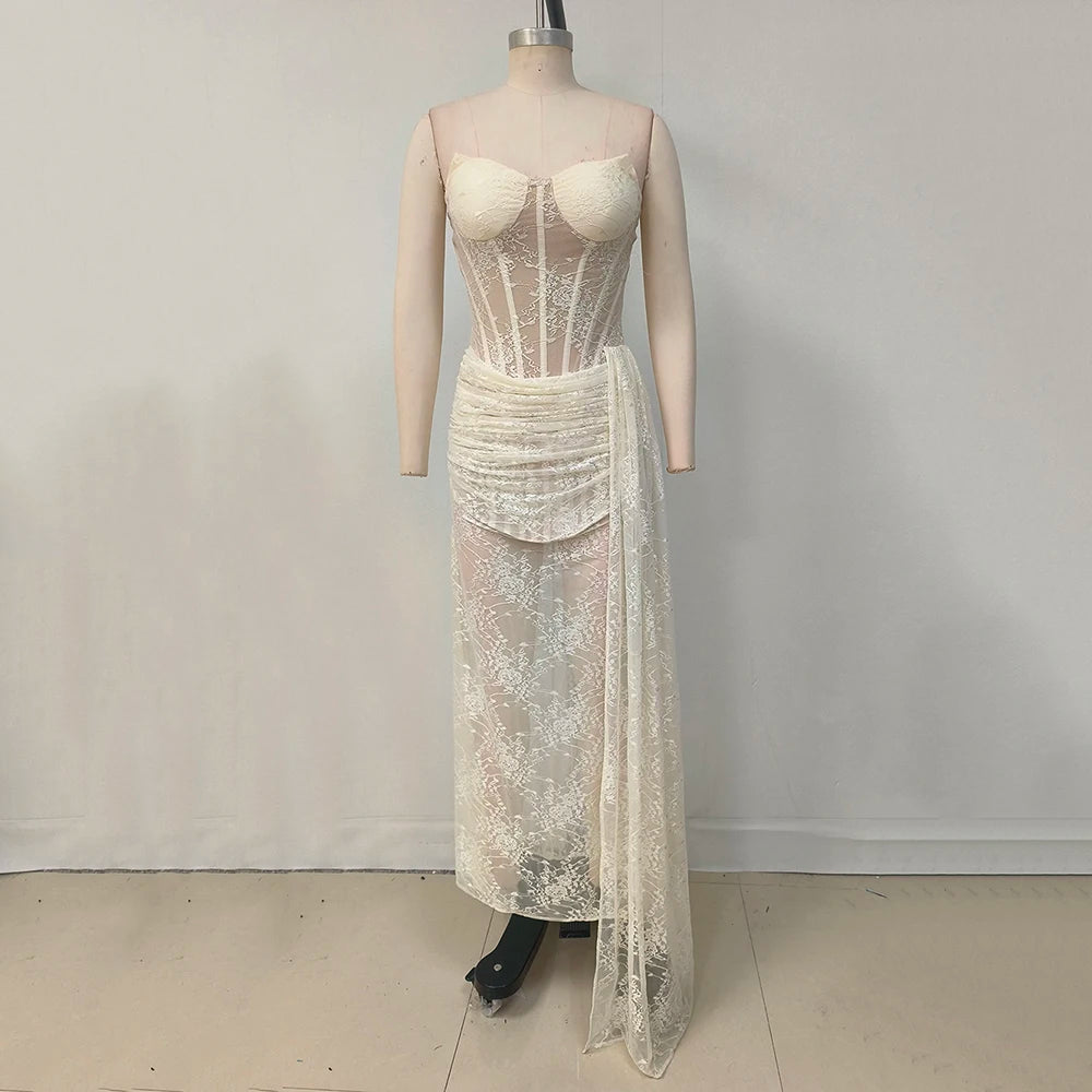 Elegant Strapless Lace Long Ribbon Wedding Dress Patchwork Vintage Floral Lace Bridal Gown Sheath Fitted Dresses