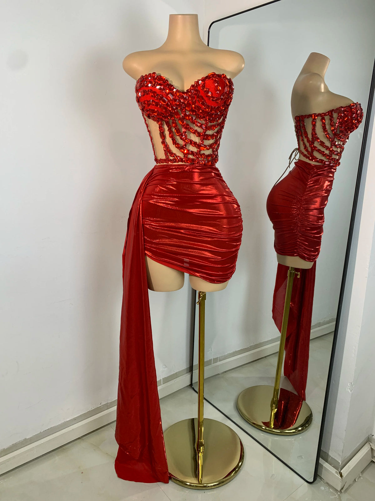 Sparkly Red Diamonds Asymmetrical Two Pieces Dress Design 2025 Women Sexy Strapless Top Skirt Suits Dance Performance Outfit