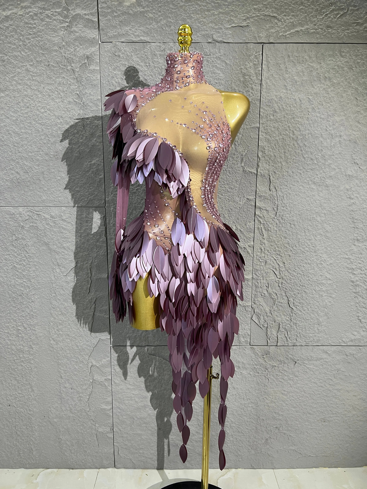 Women Sexy Purple Leaf Sequins Mesh One-Shoulder Tassel Dance Costume Suitable for Competition Performance Cocktail Party Dancew