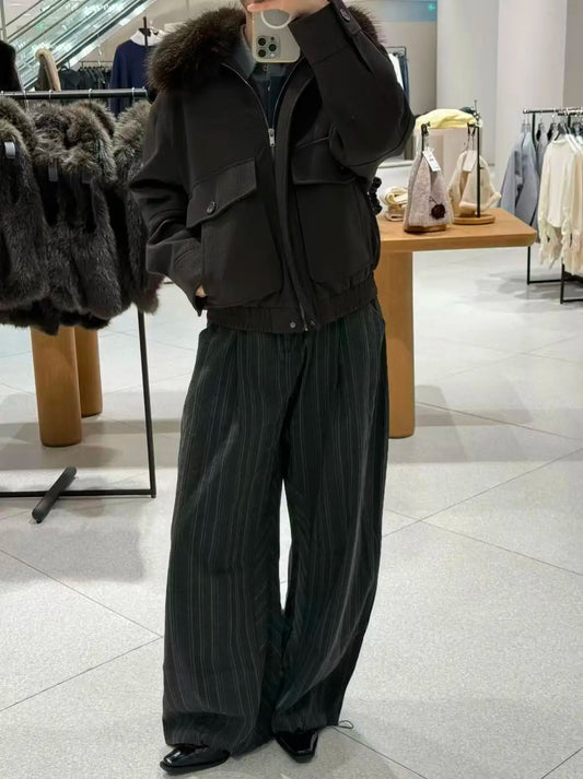 Original for Autumn/winter Women's Collection, A Detachable Wool-neck Jacket with A Fleece Leather Effect Can Be Worn