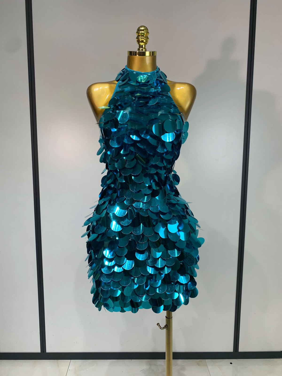 Women Sexy Halter Sequins Backless Mini Dress Luxury Birthday Evening Party Gowns Nightclub Singer Dancer Stage Outfit