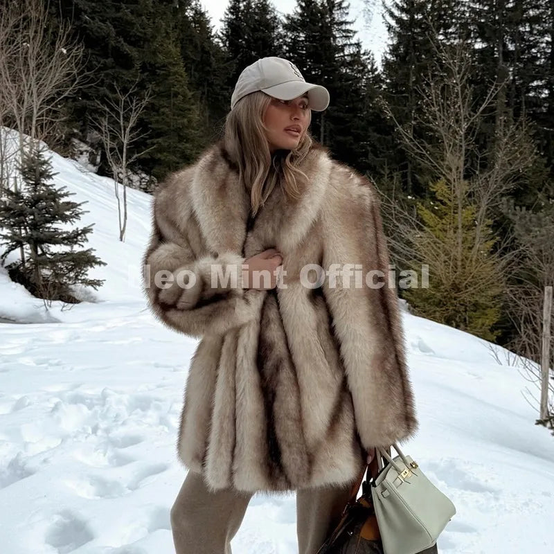 Winter 2026 Women Vintage Glam Power Shoulder Faux Fur Coat Iconic Girls Luxury Striped Fake Fur Jackets Cozy Overcoats