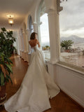 Customized White Strapless Wedding Dresses Elegant Sleeveless Lace-Up Back Bridal Gown A-Line Court Train Wedding Gown