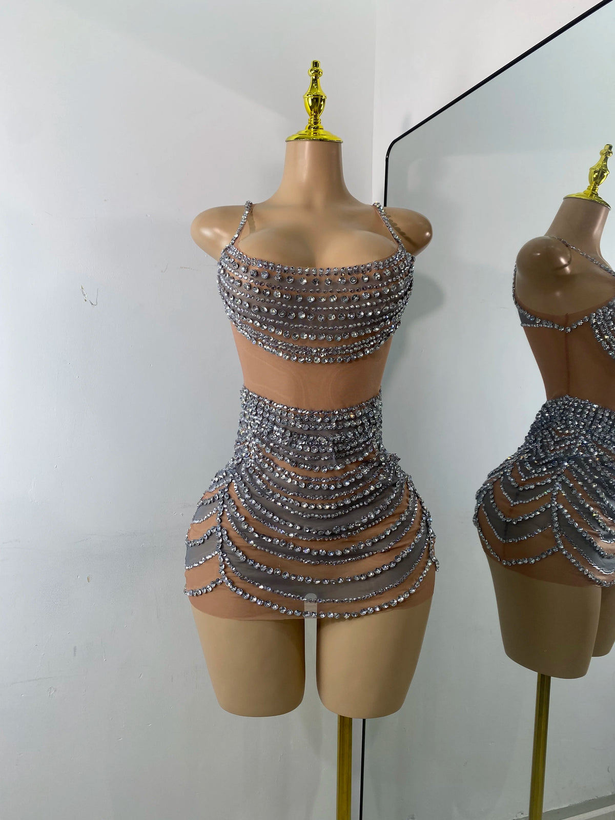 Sparkly Crystals Diamonds Mesh See Through Mini Dress Luxury Women Sexy Sleeveless Perforamnce Dance Costume Night Club Wear