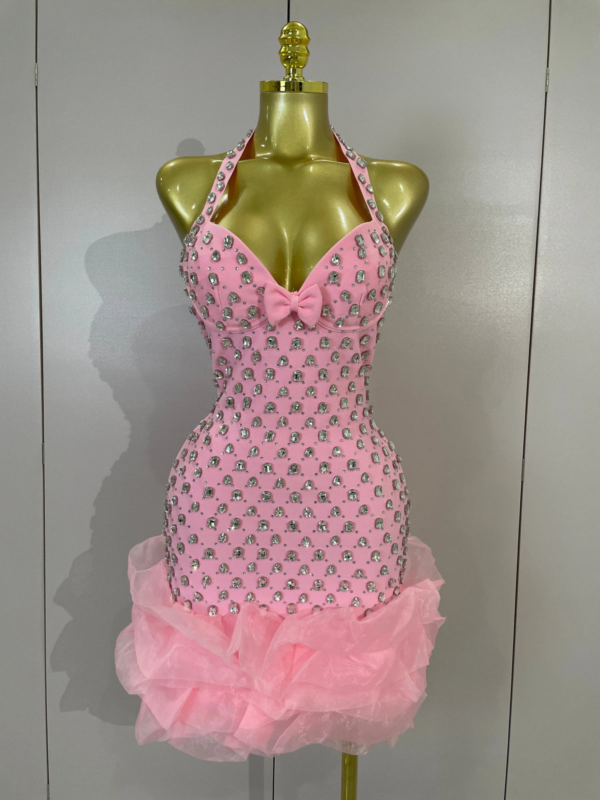 Women Sparkly Rhinestones Ruched Luxury Birthfay Evening Party Dress Sexy Halter Sleeveless Bodycon Mini Bandage Cocktail Dress