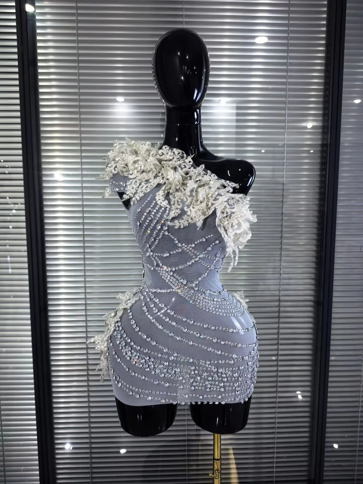 Women Sexy Backless Hollow Out Red Diamond Mini Dress Celebrate Birthday Evening Party Nightclub Singer Shiny Stage Outfit