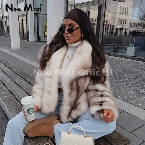 2026 Winter Exclusive Striped Faux Fur Jacket Women Overcoat Brand Blogger Fashion Fluffy Fox Fur Collar Coat Outerwear