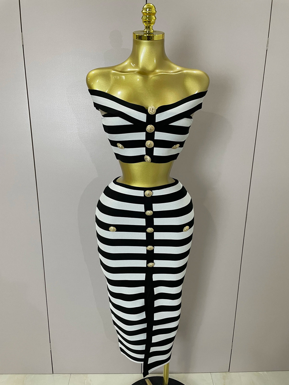 Sexy Off Shoulder Striped Button Two Piece Mini Bandage Set 2025 Women Celebrity Designer Evening Party Luxury Birthday Outfit
