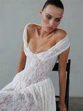 Customized White Off Shoulder Wedding Dresses Sleeveless Floral Lace Bridal Gowns A-Line Court Train Wedding Gowns 2026