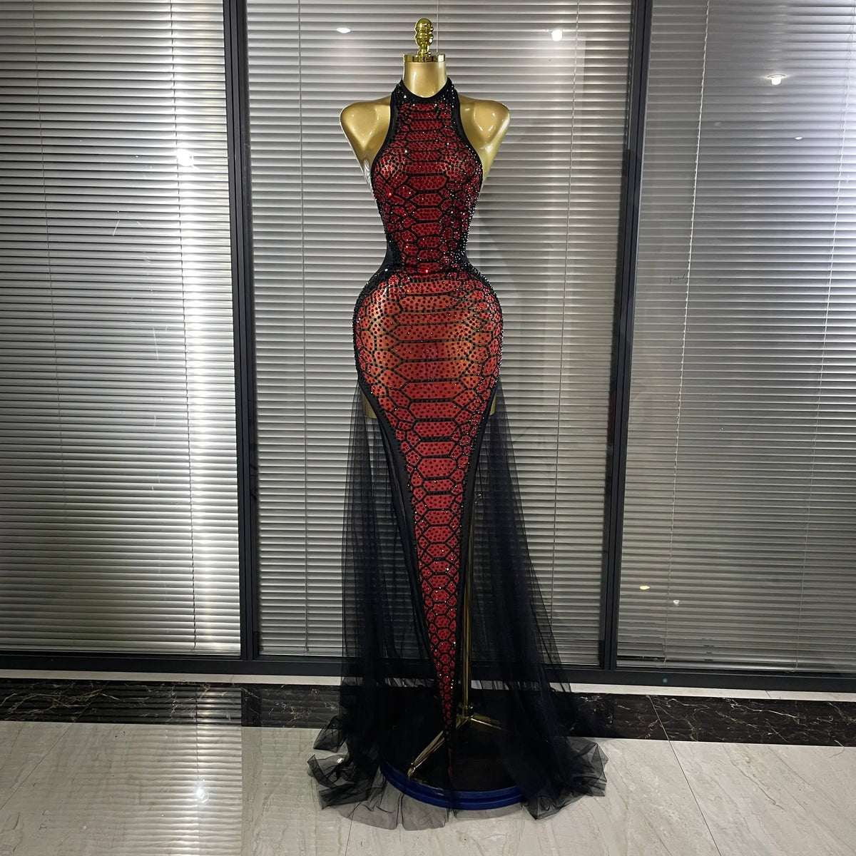 New Arrival Women Sexy Backless Halter Shining Rhinestones Snakeskin Bodycon Mesh Long Dress Nightclub Party Celebrate Clothing