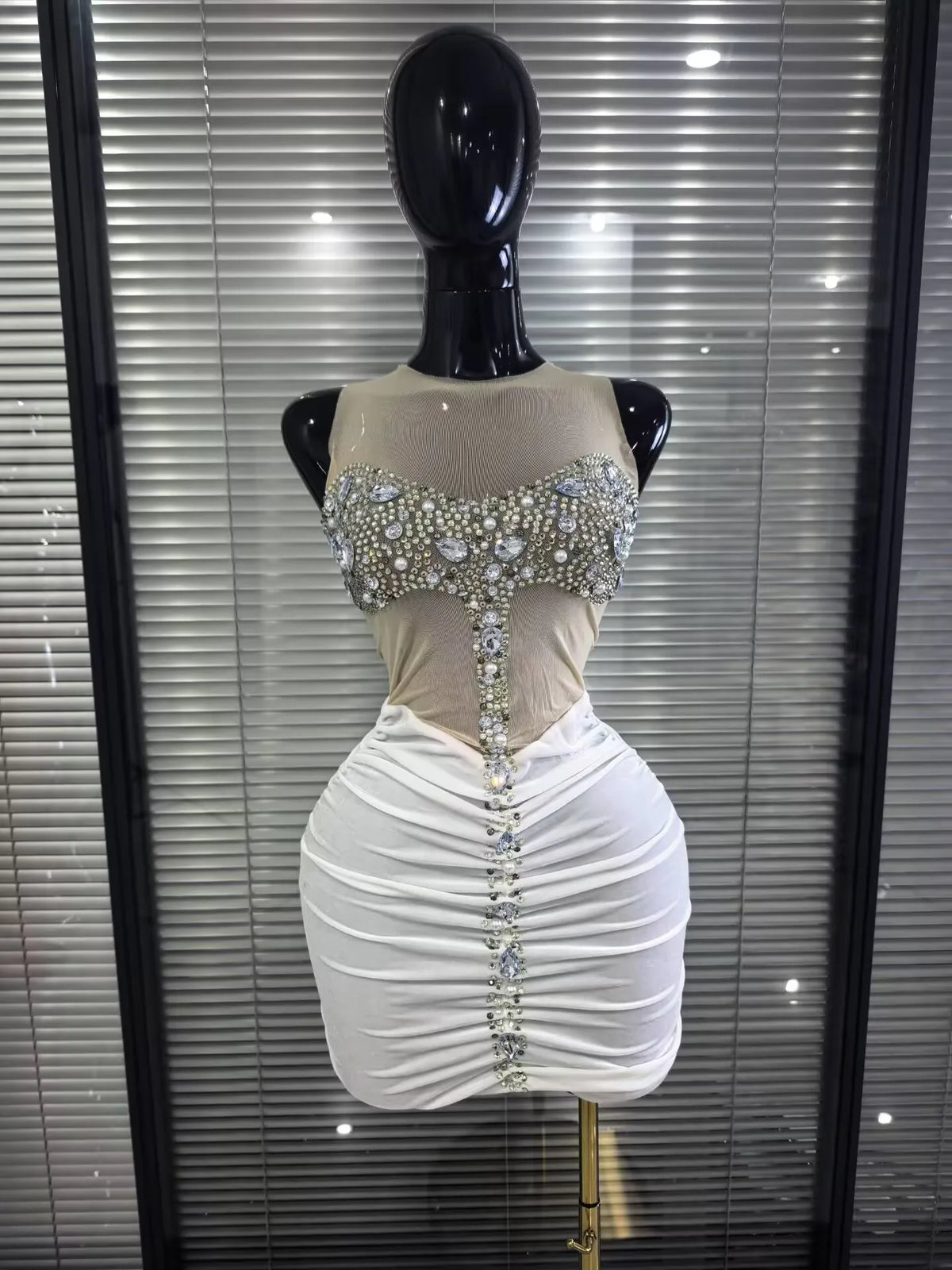 Women Sleeveless Sexy O-Neck Shining Crystal Bodycon Mini Dress Velvet Celebrate Evening Party Birthday Photoshoot Wear