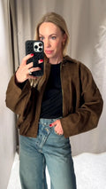 Women's Faux Suede Cropped Bomber Jacket Lapel Collar Zipper Loose Autumn Winter Casual Streetwear Vintage Coat 2026 New