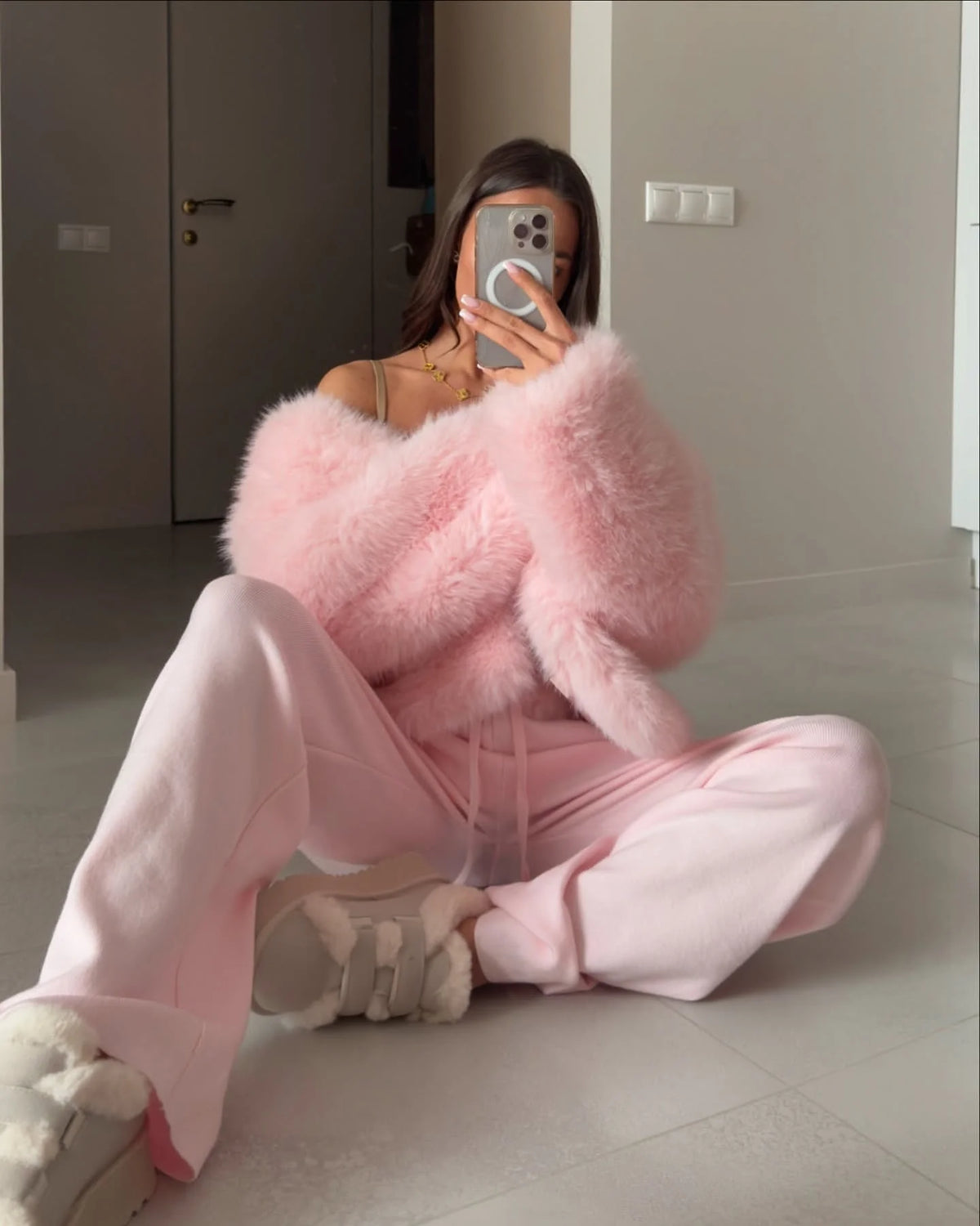 Fluffy Faux Fur Short Coat Women Lapel Long Sleeve Soft Plush Warm Cropped Jacket Lady Winter Outerwear Casual Streetwear