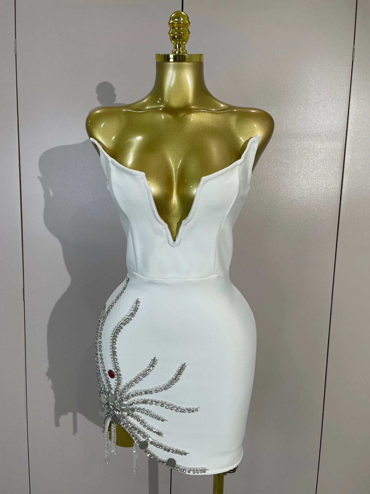 Elegant White Strapless Cocktail Party Women Eveing Prom Club Birthday Dress Sexy Sparkly Crystal Side Split Bandage Mini Dress