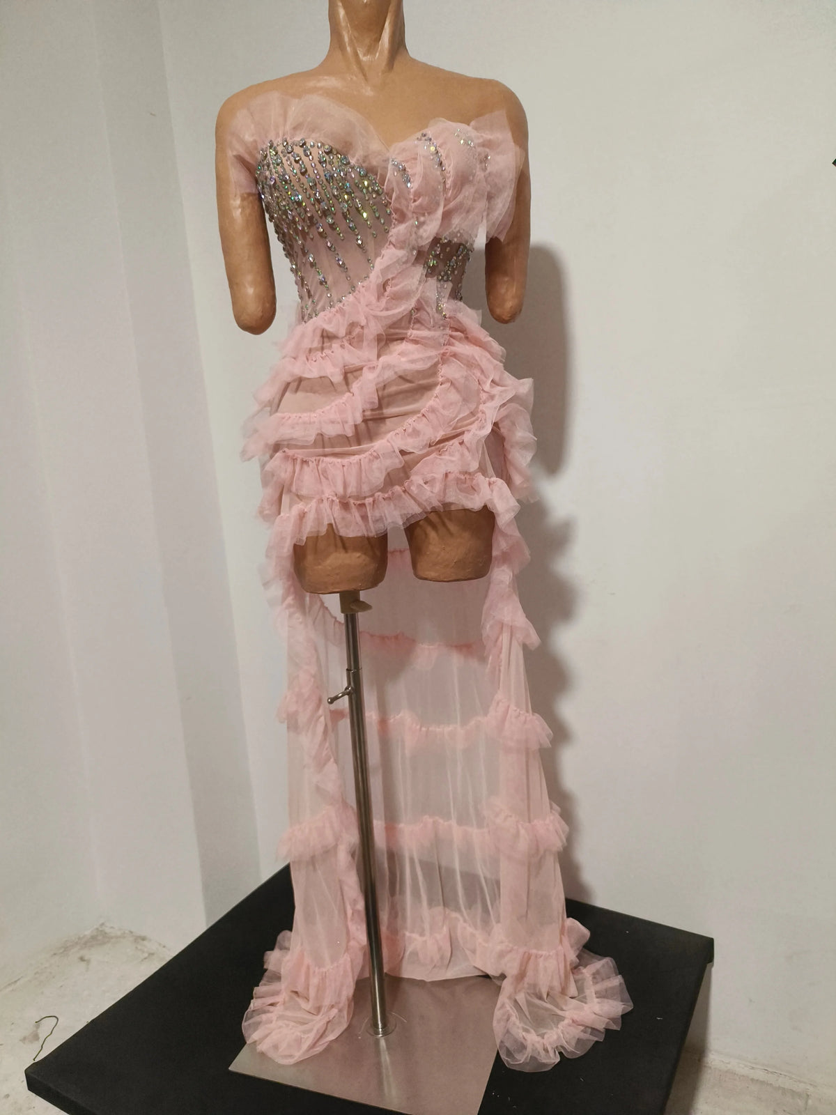 Sparkly Diamond Strapless Mesh Ruffled Pink Long Dress Birthday Evening Party PhotoShoot See Through Bar Nightclub Stage Costume