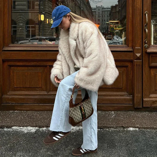 2026 Winter Ins Hot Fashion Girls Oversized Gradient Fur Coat Women Thick Warm Outerwear Fluffy Faux Fox Fur Jacket