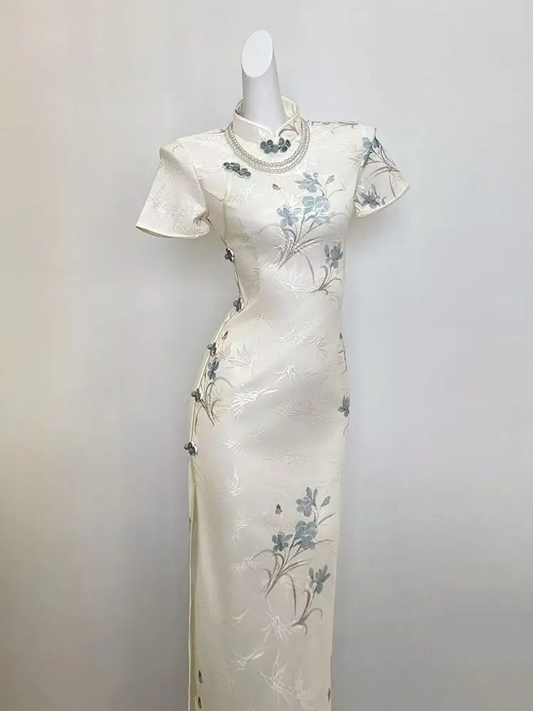 Olive Girl Red Embroidered Qipao for Garden Wedding 2026 Fairycore Photoshoot Everyday Wear S-XXL XS-3XL Plus Size Hand Embroidered Dramatic Silhouette Romantic Garden Party Editorial Not Costume Chinese Heritage Fashion Women