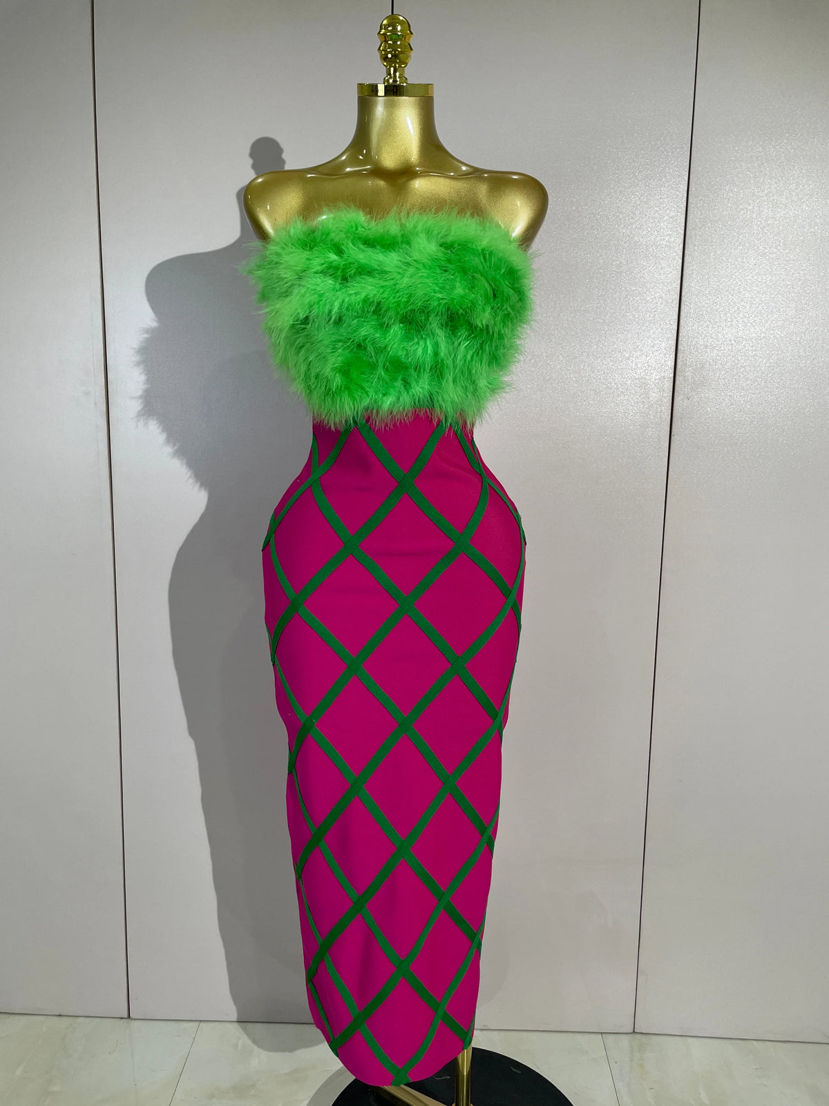 Luxury Celebrity Evening Party Birthday Dresses Women Sexy Green Feather Strapless Color Block Plaid Bodycon Midi Bandage Dress