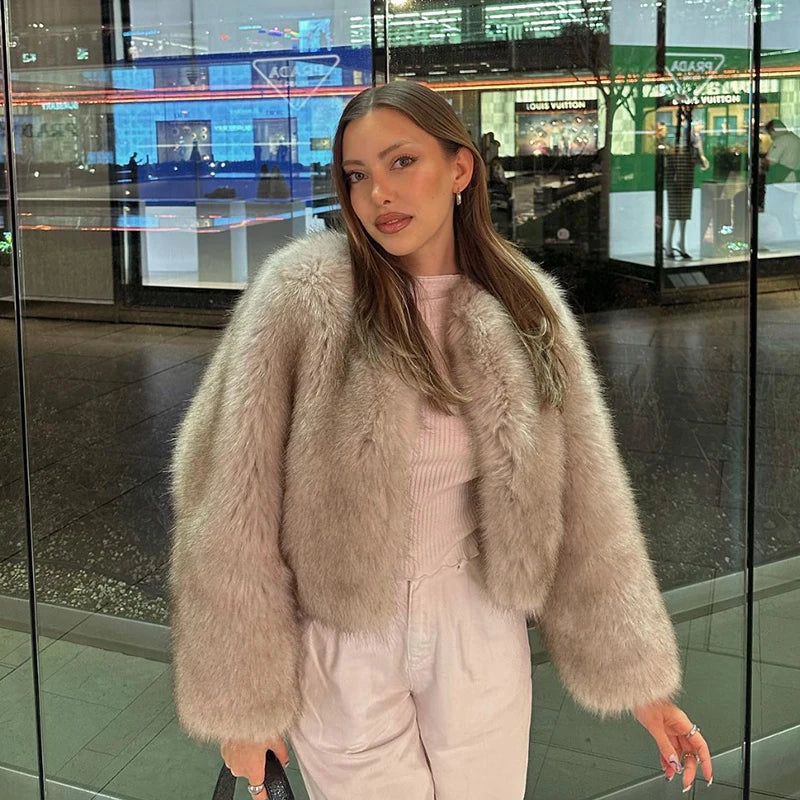 Ins Hot Brand Fashion Black Warm Cozy Cropped Faux Fur Coat Women Winter Chic Girls Street Fashion Luxury Short Fur Jacket