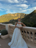 Customized White A-Line Wedding Dresses Strapless Sleeveless Lace Flower Bridal Gowns Elegant Court Train Wedding Gowns
