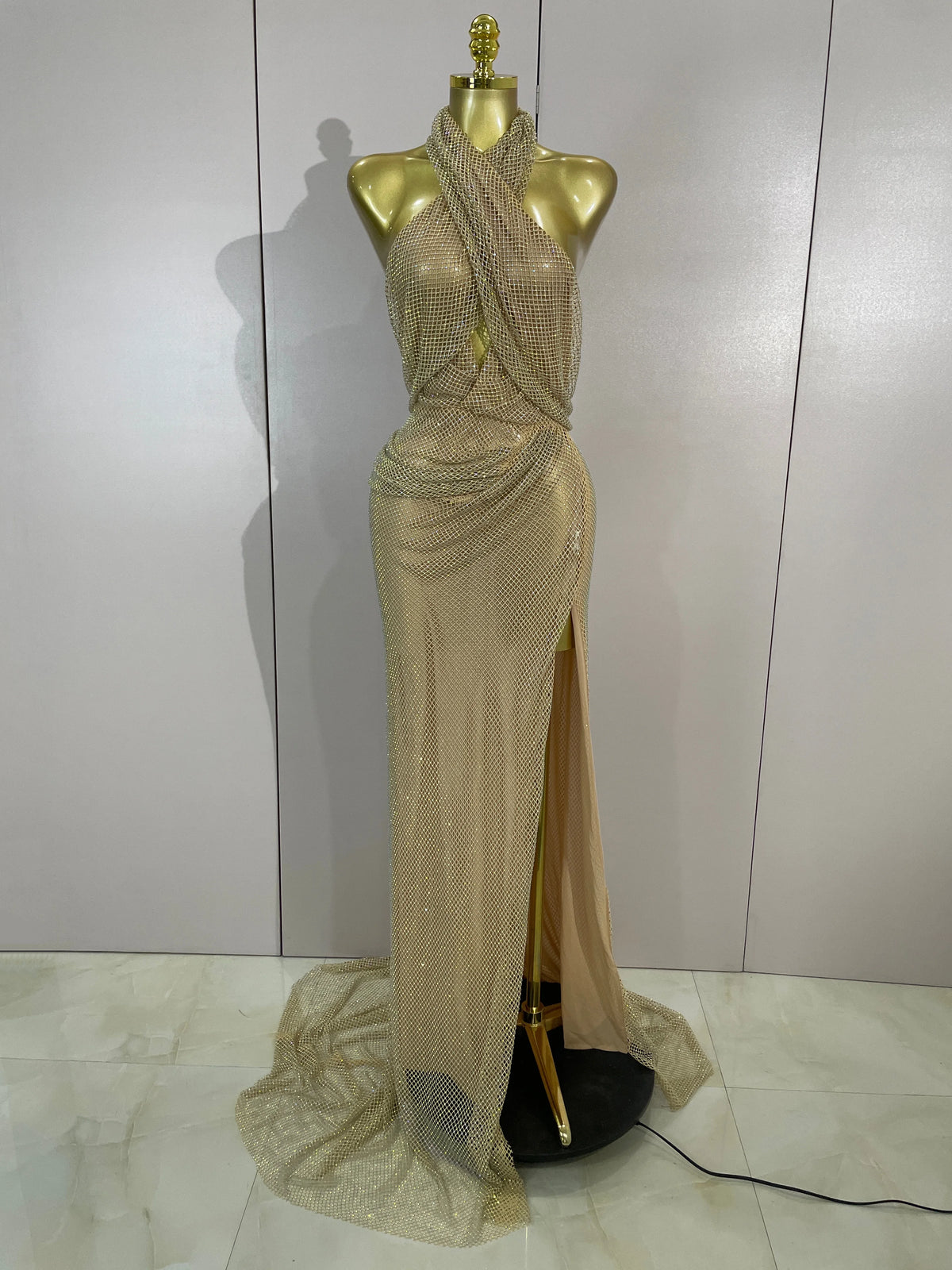 Luxury Shining Diamond Gold Mesh Backless Maxi Long Dress Women Elegant Photoshoot Evening Party Birthday Photoshoot Stage Wear