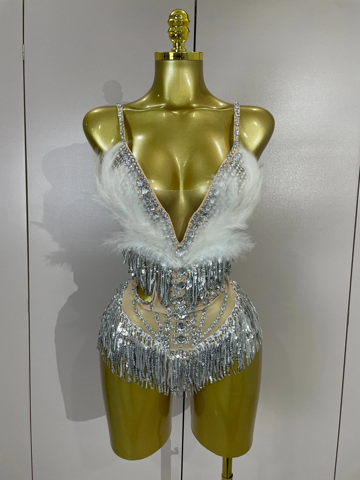 2026 New Sexy Nightclub Bar DJ Performance Dancer Stage Costume Sparkly Rhinestones Feathers Tassels Mesh See Through Bodysuits