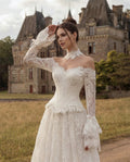 Off Shoulder Lace Wedding Dress Basque Waist Bridal Gown Vintage Bell Sleeve Ball Gowns Church Castle Marriage Clothes