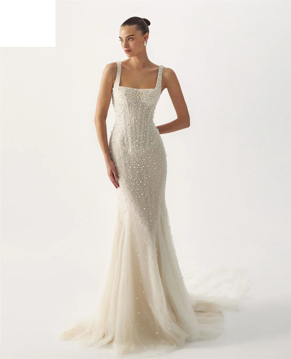 Customized White Mermaid Wedding Dresses Elegant Square Collar Sleeveless Bridal Gowns Zip Back Court Train Wedding Gowns