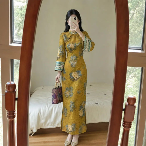 Autumn and Winter Dress with Thick Inverted Sleeves Knitted Retro Jacquard, Chinese Style High-end Embroidery, Improved Cheongsam Dress